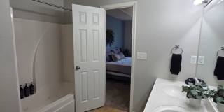 Fully Furnished 4BR Home with Fenced Yard & 2-Car Garage in Stoneburrow Gallery 19