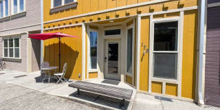 Parkside Suite: Fully Furnished Modern Studio in the Heart of Jacksonville $300 Utility Fee Gallery 30