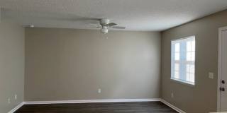 Two bedroom, 1.5 bath condo in High Point--Oakmont Condominiums Gallery 1