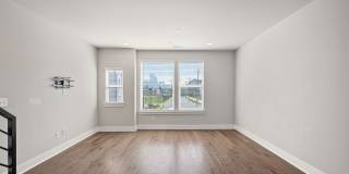 Like New Townhome Ready for Immediate Move-In!!! Bryant Park in West End Gallery 14