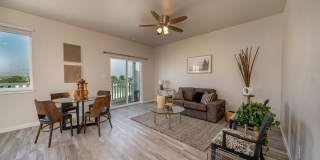 450 West Kennedy Avenue Gallery 7