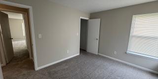 Lawrence-Fort Ben-Oaklandon 3 Bedroom and 2.5 Bathroom Gallery 24