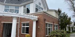 3bd/2.5ba Issaquah Condo Gallery 1