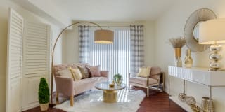 Canyon Square Gallery 1