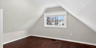 4 Bedroom, 1.5 Bath house in Shelby Park, Fenced, Off-street Parking, Pets OKAY! Gallery 23