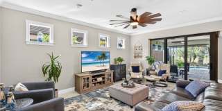 11932 Bourke Place Gallery 13