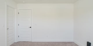 221 Palm Street Gallery 9