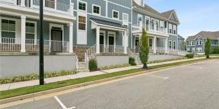 Williamsburg Condo Gallery 1