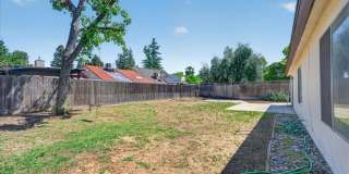 Nicely Remodeled North Fresno 3/2 Gallery 25