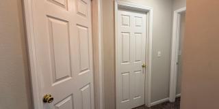 Beautiful 4 Bedroom home Gallery 16