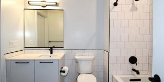 1625 ECKINGTON Place NE Gallery 22