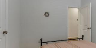 Cozy 3-Bed Retreat in Yukon - Fully Furnished & All Utilities Included Gallery 21