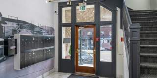 Elegant Renovation! HUGE 1 Bed 1 Bath Available Now! Gallery 9