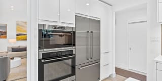 Stylish Condo in Desirable Alta Heights Neighborhood Gallery 8