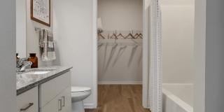 The View on Collins Apartments Gallery 17