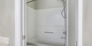 319 W 2nd Avenue Gallery 25