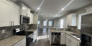 1827 S Pennsylvania Ave Gallery 4