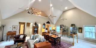 110 ANNAPOLIS Street Gallery 13