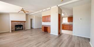 29 Palms Home with Garage Gallery 16