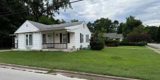 Charming 2 bedroom 1 bath home on large corner lot in desirable part of Springfield Gallery 1