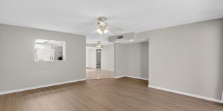 Modern Updated Tempe Townhome Near ASU & Downtown with Resort-Style Amenities Gallery 7