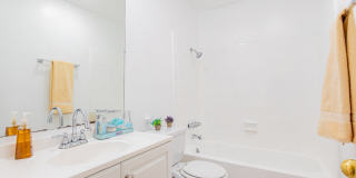 Cohasset Apartments Gallery 13
