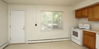 Oakland Gardens Apartments Gallery 3