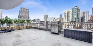 600 North Dearborn Street Gallery 11