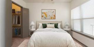 Crest at Park Central Apartments Gallery 40