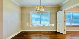 Nearly New Luxury Home in Blue Valley Schools! Gallery 21