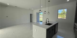 1121 Florence St E lot: 11 Gallery 14