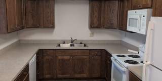 Fully Updated 3 Bedroom 3 Bath Townhouse with 2 Stall Attatched Garage Fully Updated 3 Bedroom 3 Bath Townhouse with 2 Stall Attatched Garage Gallery 6