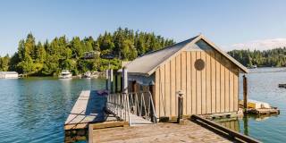 Custom Built Bainbridge Island Waterfront Home with Dock Gallery 43