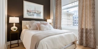 Kaufmann's Grand on Fifth Avenue Gallery 17