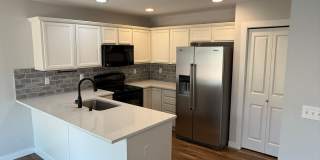 3Bd/2.5Ba Maple Valley Home Gallery 3