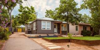 1306 Oxford Avenue Gallery 1