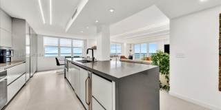 1147 Hillsboro Mile Gallery 7