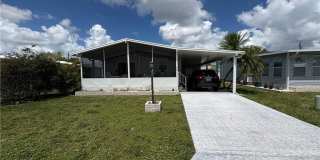 196 Oceans Blvd Gallery 1