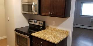 Modern Farwell Ave Apartments Gallery 6
