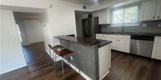 4033 Foxwood Drive Gallery 9