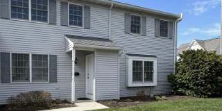 101-B WASHINGTON Street Gallery 1