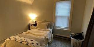 Charming 4 Bedroom 2 Bath House Gallery 22