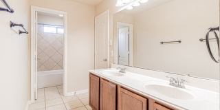 Gorgeous 4 BD | 3.5 BA | 2 CAR GARAGE Available in Sonoma Ranch Helotes! Move in Special!! **$500 OFF** Gallery 32