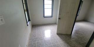 14052 RAILROAD AVENUE Gallery 8