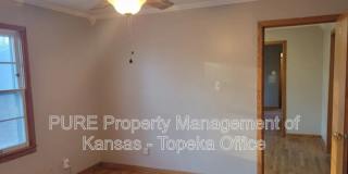 1635 SW Burnett Road Gallery 8