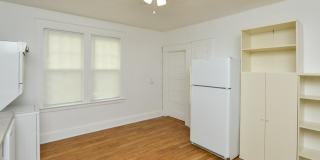 390 Clinton Street Gallery 4
