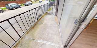 LIVE CLOSE TO CARKEEK PARK! Gallery 24