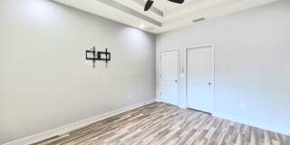 6913 S Wall St Gallery 26