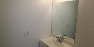 2546 North Southport Ave. Gallery 6