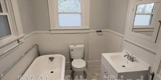 1110 Adams Street Gallery 14